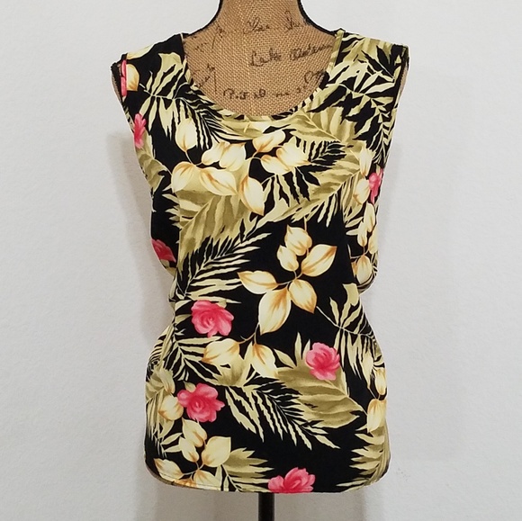 Joanna Plus Tops - 🚨🚨3/$25 SALE•JOANNA PLUS•Hawaiian print sleeveless top•3x